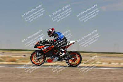 media/Jul-22-2022-TrackDaz (Fri) [[ca4971259a]]/Group B/130pm (Wheelie Bump)/
